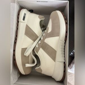 Spring And Autumn Vintage Thick Soled Shoes Lace-Up Sneakers